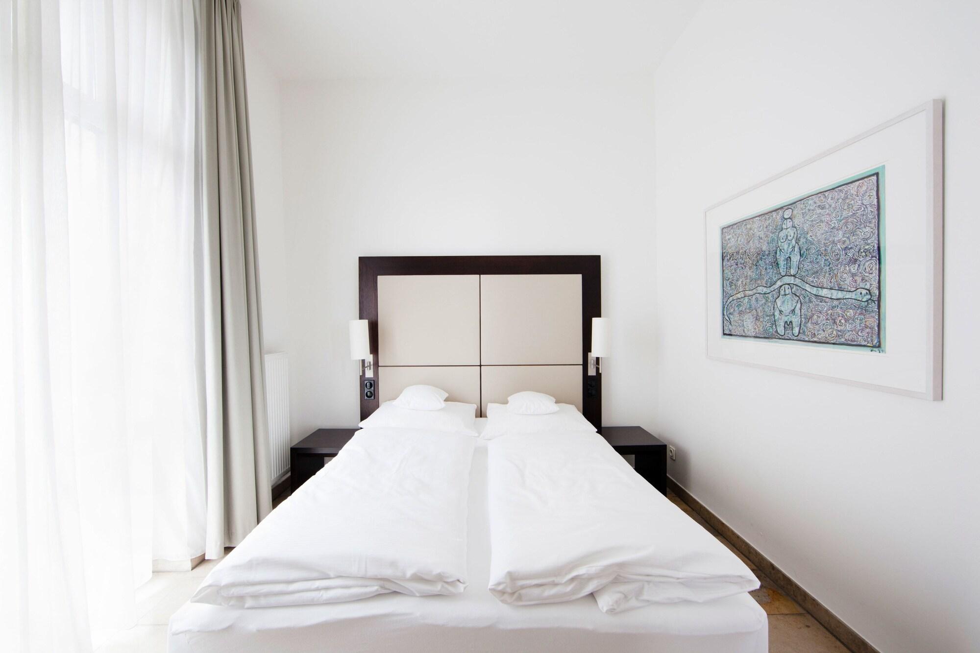 Burns Art Hotel Dusseldorf Exterior photo