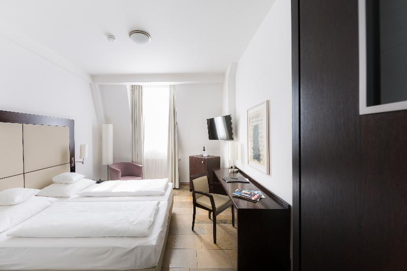 Burns Art Hotel Dusseldorf Exterior photo